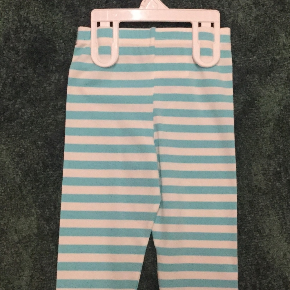 NEW - Girls Capri leggings